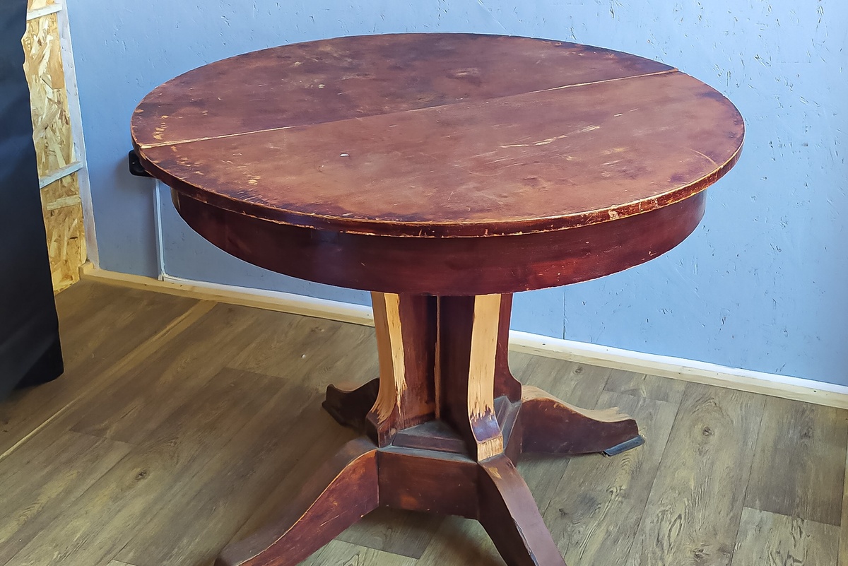 Стол фабрики "Ладога" до восстановления