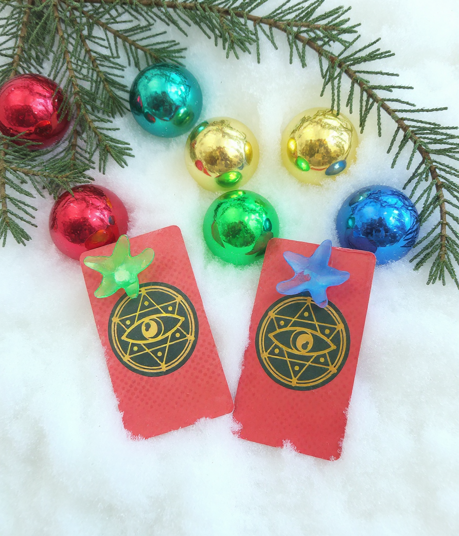 Необходимо сосредоточиться и выбрать карту 🠉