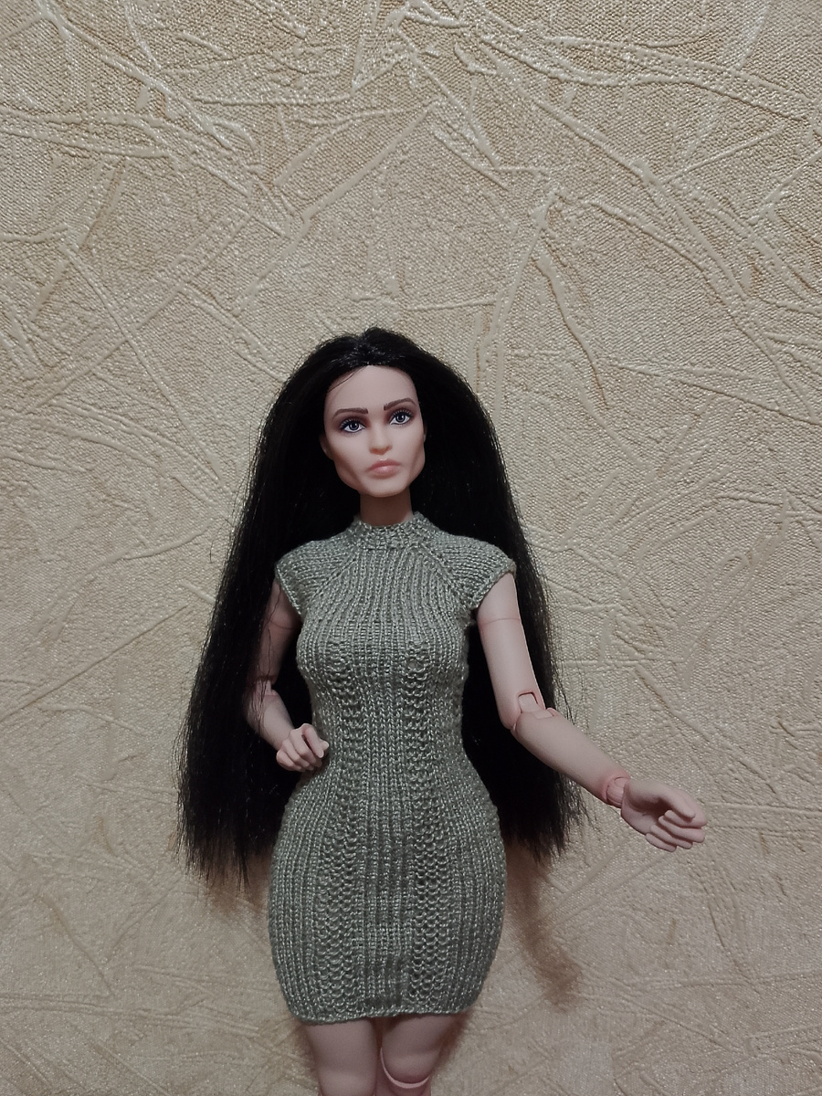 Вот так серое платье выглядит на теле worldbox