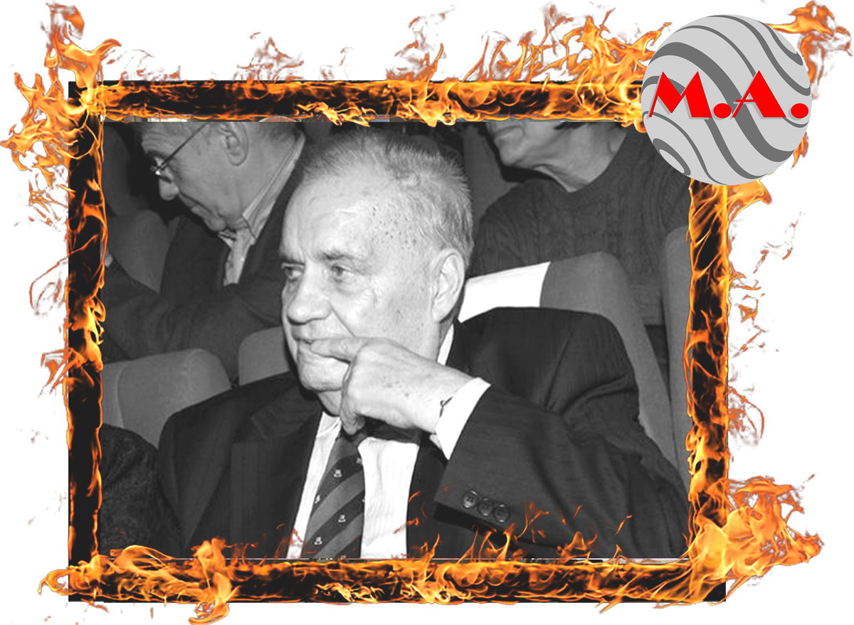 Эльдар Александрович Рязанов (18 ноября 1927, Самара — 30 ноября 2015, Москва) — советский и российский кинорежиссёр, сценарист, актёр, поэт, драматург, телеведущий, педагог, продюсер.