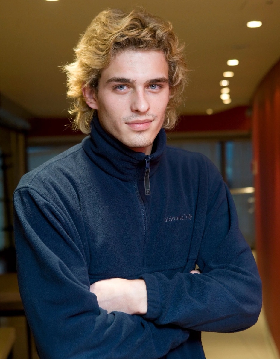 Василий Степанов