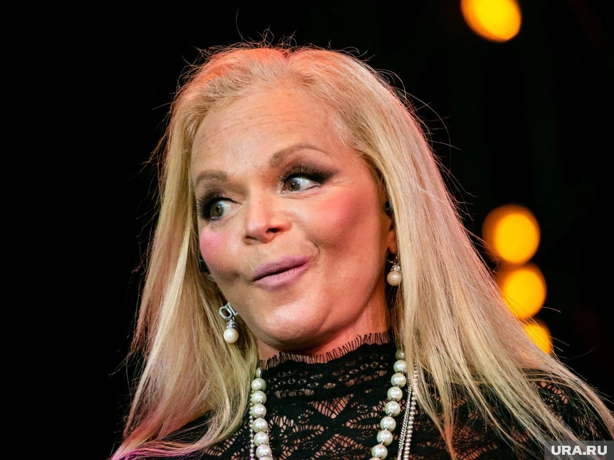     Долина может сейчас находиться за границей, пишет Shot