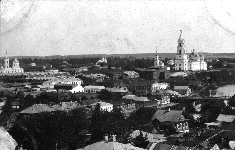 Вид на северо-восток с колокольни Казанской (Власьевской) церкви. Фотографии взяты с данного сайта, если не указано обратное: https://www.kashin.info/fotoalbom/155-g-kashin-fotografii-kontsa-xix-nachalo-xx-vekov