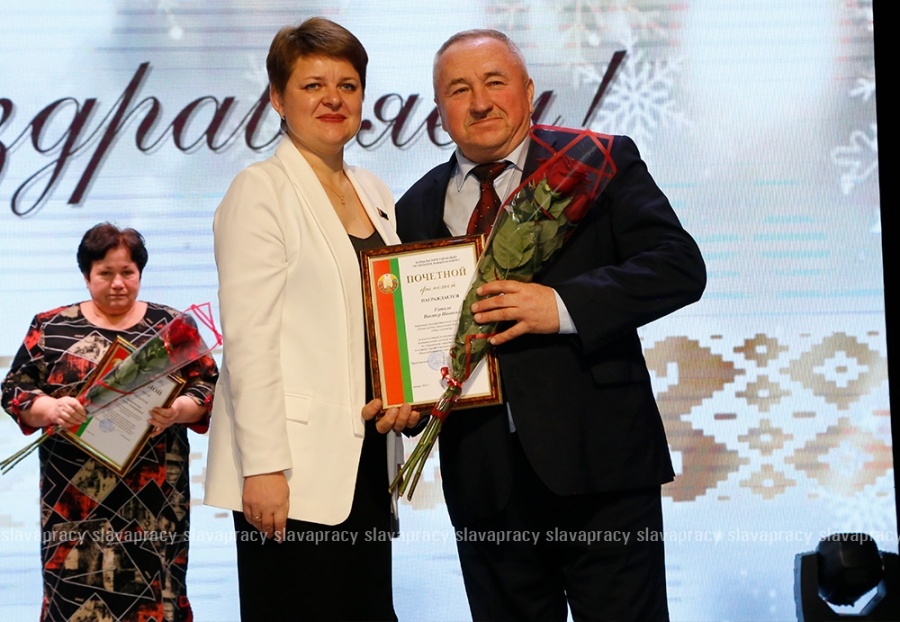     Торжественное мероприятие, посвященное Дню работников социальной защиты, состоялось на Копыльщине