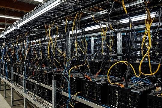    На Украине стали распродавать майнинг-фермы