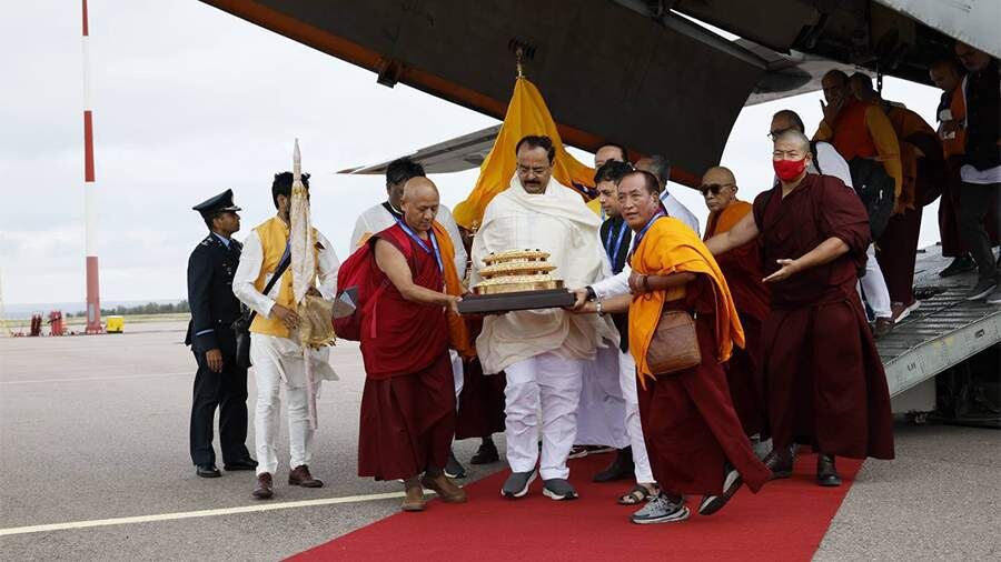 Мощи Будды были доставлены в Калмыкию. 