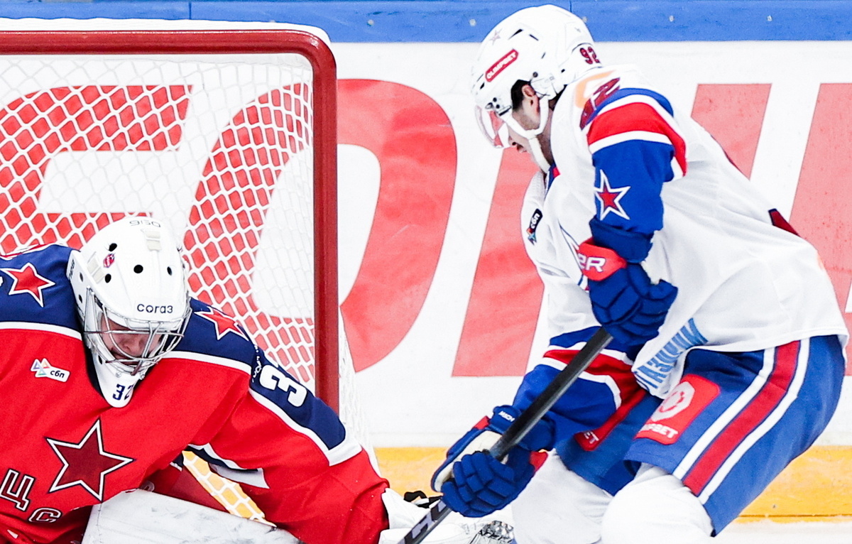    Пьеррик Дюбе (справа)  Софья Сандурская/ТАСС