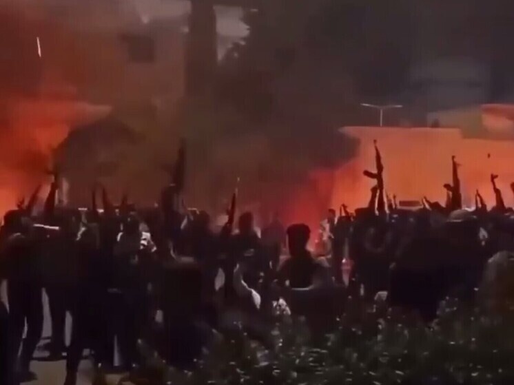    Ситуация в Иране накаляется: беспорядками охвачены уже сотня городов в десятках провинций