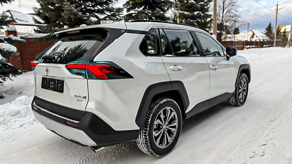 Почему Toyota RAV4 из Китая лучше, чем из Японии? Владелец кроссовера дал честный и подробный ответ. Теперь точка в спорах поставлена