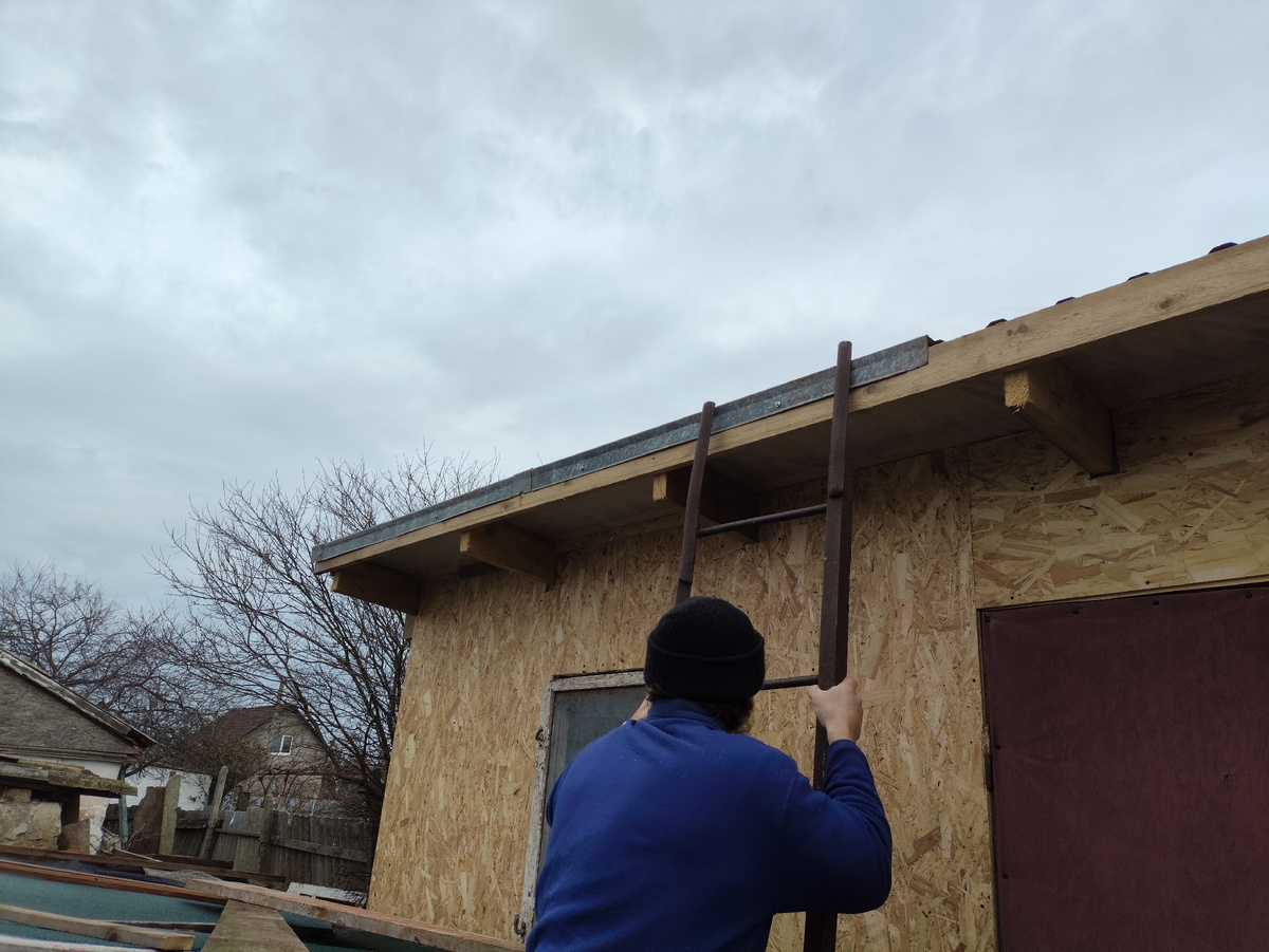 Очень ненадежная лесенка...