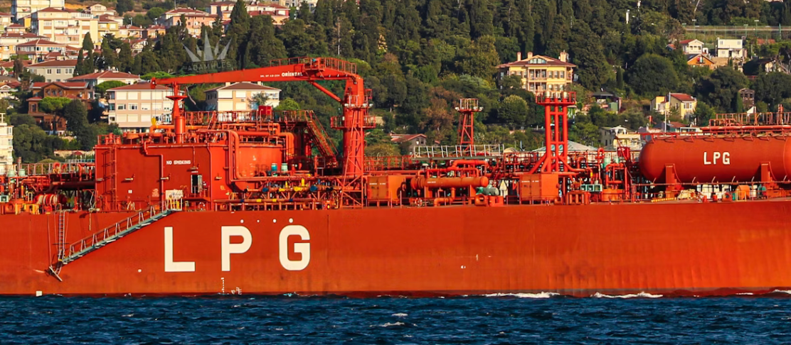     Adam hilles/Unsplash