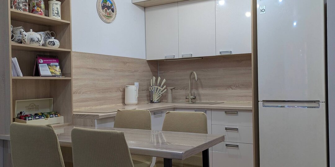 Хватит мириться со старой кухней! Праздники показали всё: неудобно, тесно, некрасиво