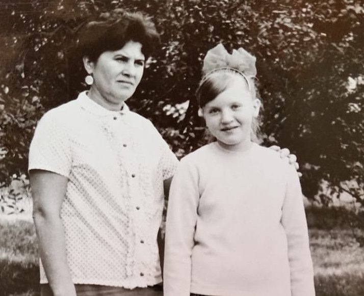 Бабушка и Мама