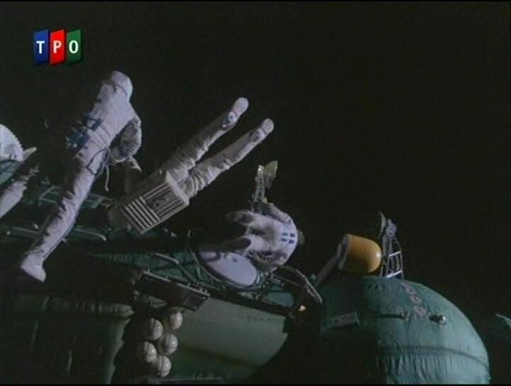 Были и кадры, снятые в космосе...