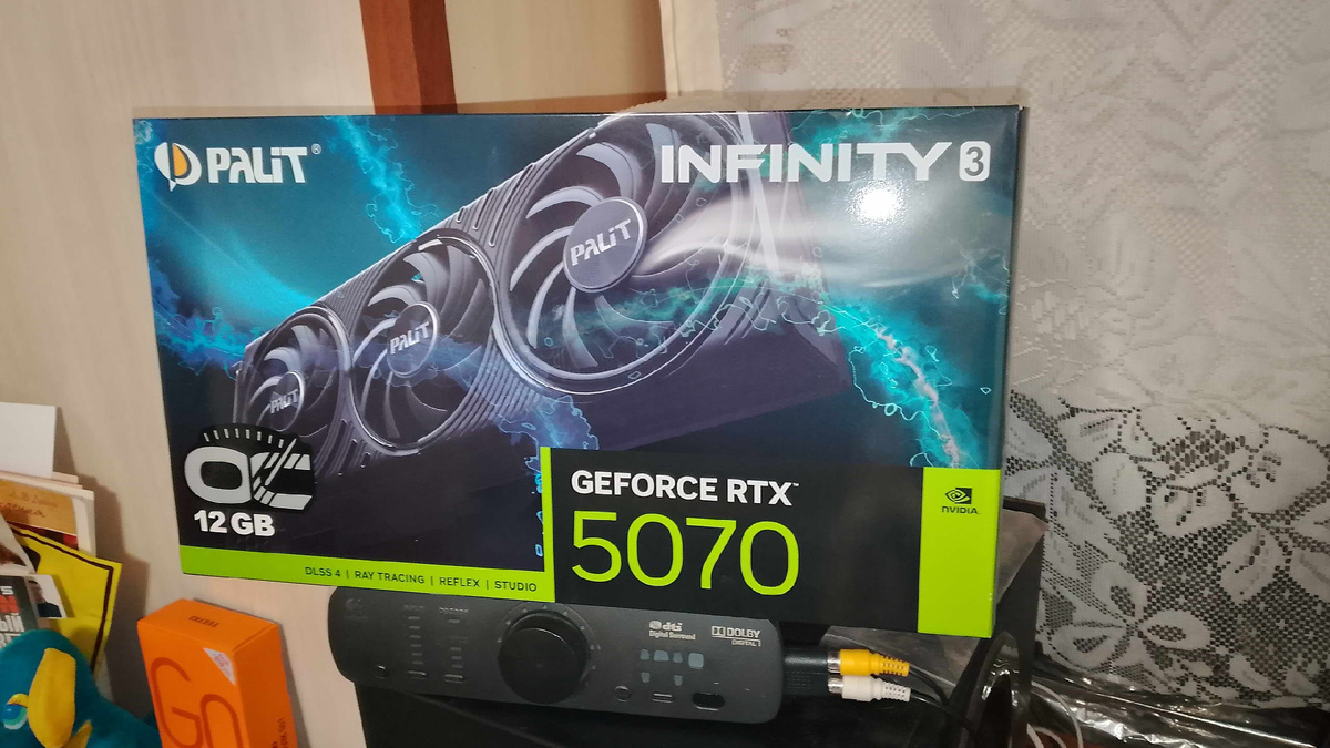 Это моя RTX 5070, которая пришла на смену RTX 3060