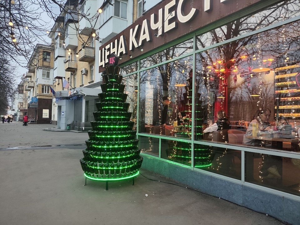    Новогодний Луганск Александра АНТОНОВА