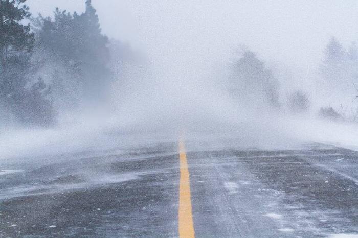 Обложка © Shutterstock / FOTODOM / Thomas B Lee