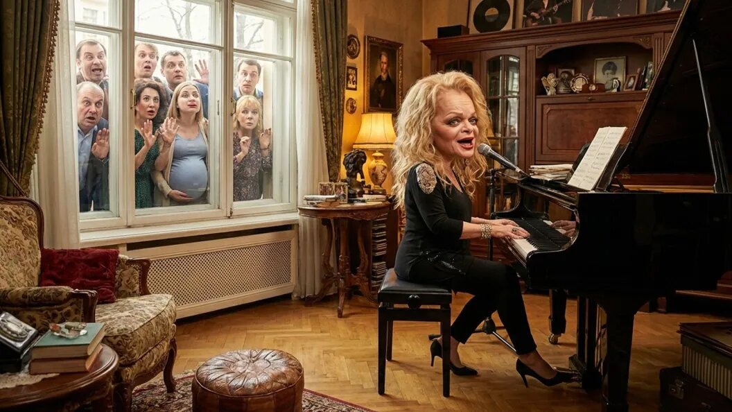    Деньги для Долиной будут собирать по всей стране у простых людей, которые сами стали жертвами мошенников. Коллаж Царьграда