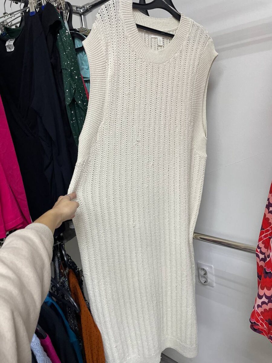 Платье H&M 850 руб