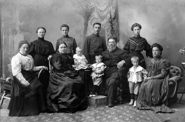 Бахрушины. От кожевенников до покровителей Мельпомены