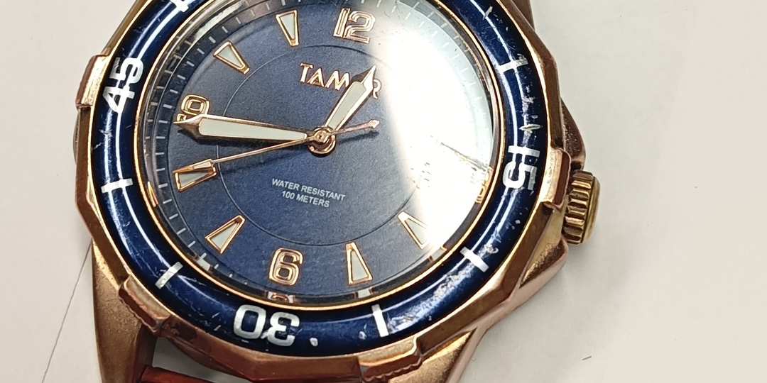 Часы Tamer - замена батарейки.