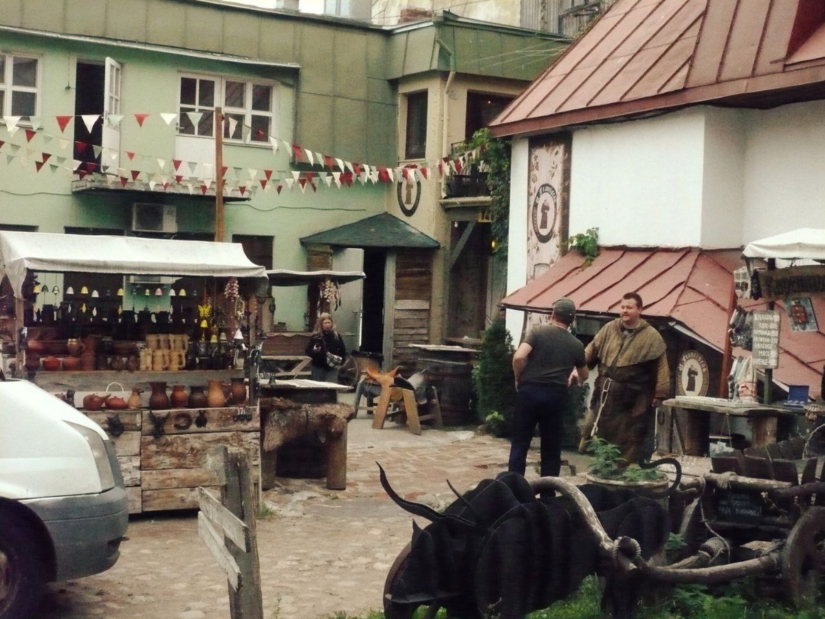 Во дворе дома Бюргера. Выборг 