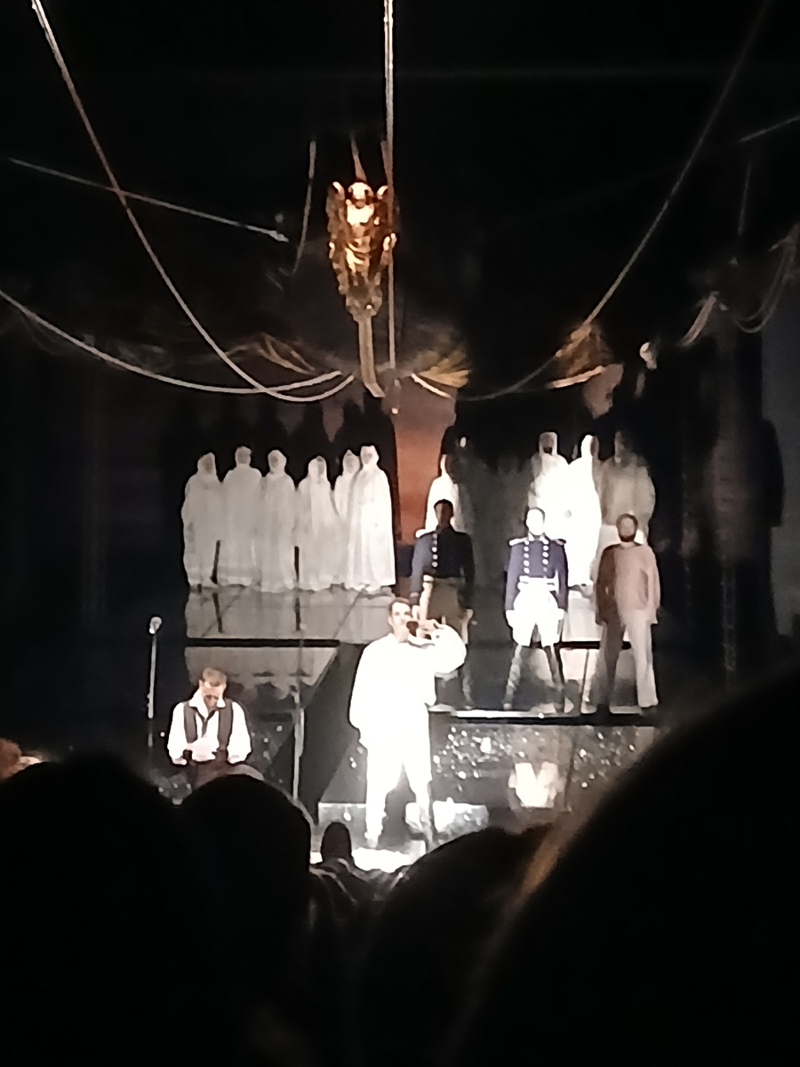 Дмитрий Певцов в роли графа Резанова