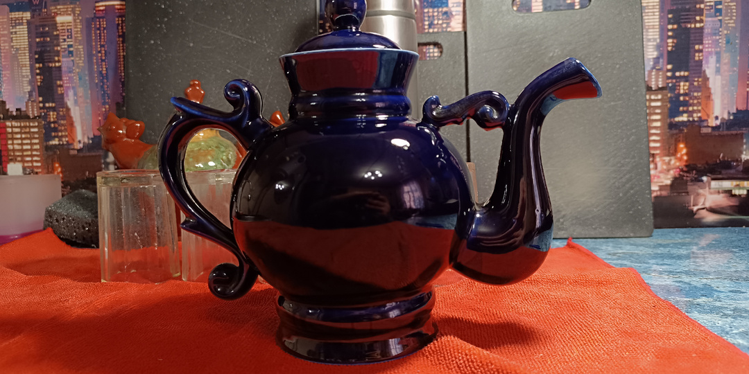 «Клад в мертвой деревне»: Как я спасал фарфор из рухнувшего сарая в -20°C