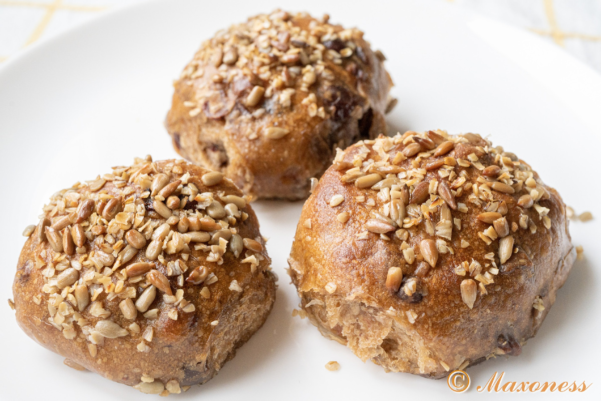 Отрывные булочки с клюквой и пеканом