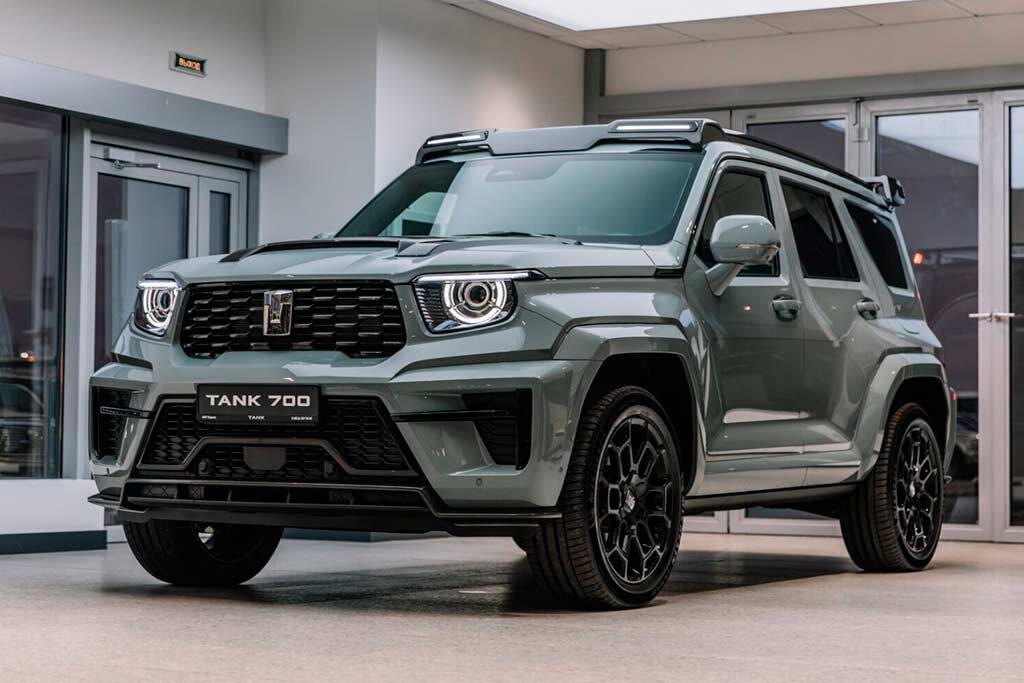 Автомобильный мир никогда не стоит на месте. Каждый год производители представляют десятки новых моделей, оснащенных передовыми технологиями, улучшенными системами безопасности и, конечно же, обновленным дизайном. Для современного водителя оставаться в курсе этих изменений — это не просто хобби, а необходимость, которая напрямую влияет на безопасность, комфорт и даже кошелек.

Именно поэтому обзоры новинок авторынка стали неотъемлемой частью культуры автомобилистов.
