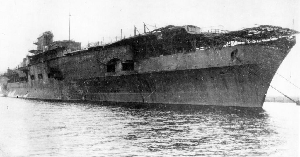 Поднятый со дна «Граф Цеппелин» после войны