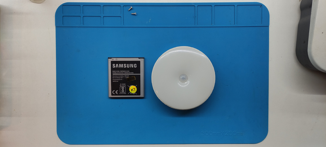 Улучшение фонарика настенного с датчиками освещения и движения