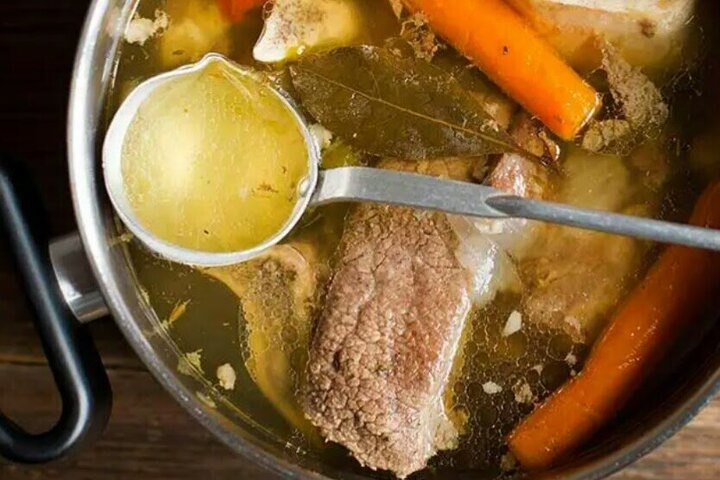 Вот что размягчает мясо и делает сочным: 2 вещи при жарке, тушении, варке - и самое жилистое мясо как пух, сочное и "во рту тает"