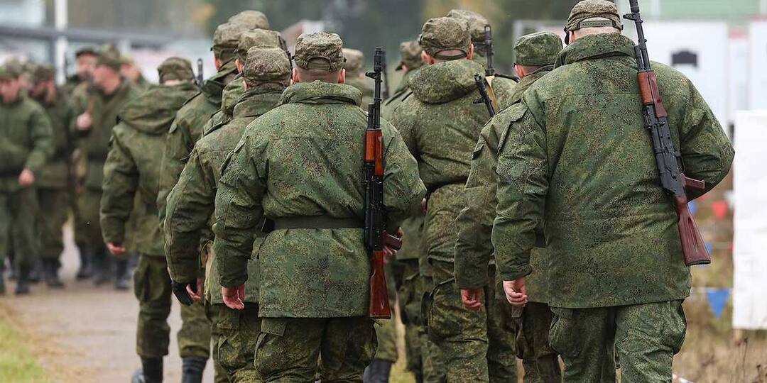 Из первых рук «Мобилизованный в «придворную дивизию» в боях октября 22-го»