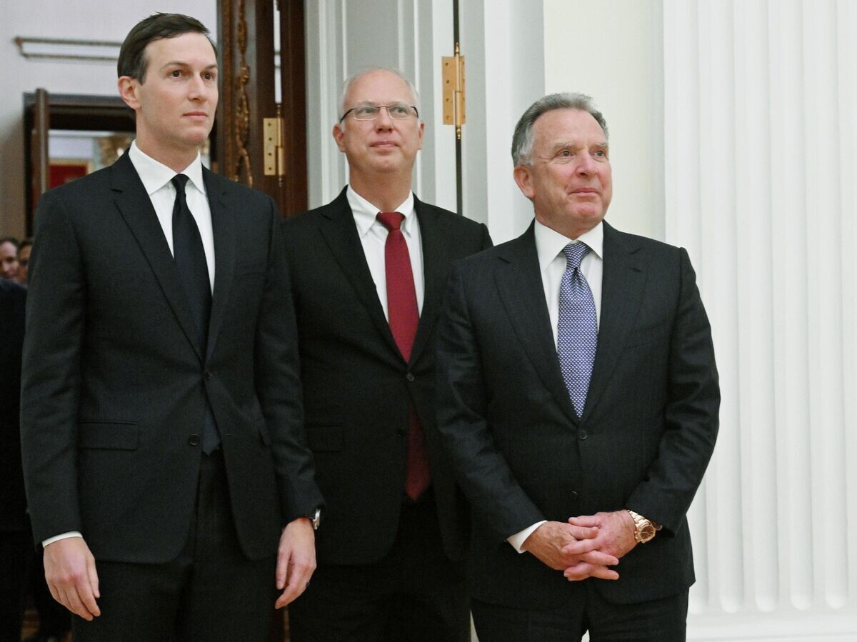    Джаред Кушнер, Кирилл Дмитриев и Стивен Уиткофф перед началом встречи с президентом РФ Владимиром Путиным | © РИА Новости / Кристина Кормилицына