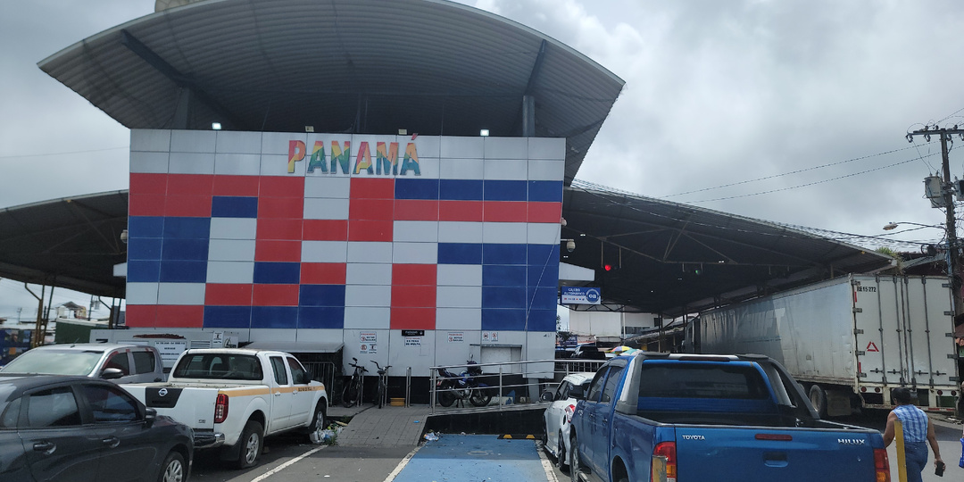 Как пересечь границы Коста-Рика и Панама через пункт Paso Canoas на эвакуаторе⁉️