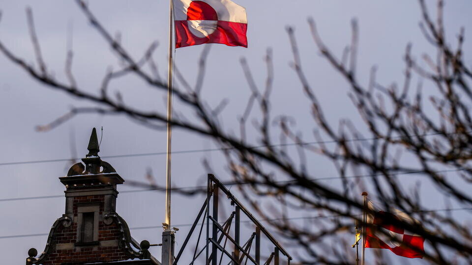     Politico: ЕС может уступить Гренландию США в обмен на гарантии по Украине Ida Marie Odgaard/AP/TASS