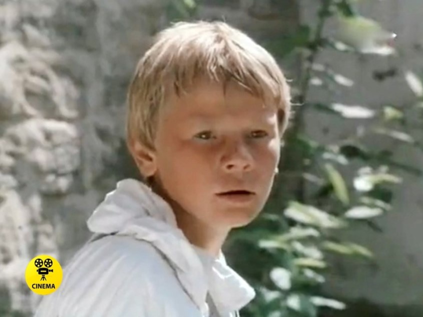 "Этот негодяй Сидоров" (1983).