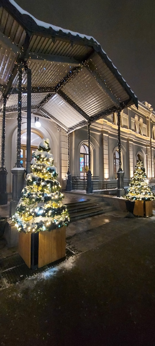 Вход на территорию бывшего Варшавского вокзала. Фото автора канала.