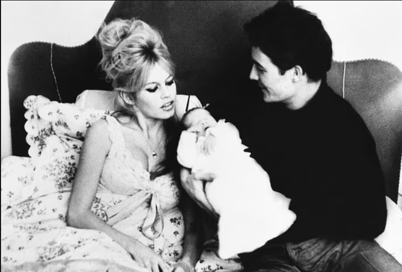 Брижит Бардо с мужем и сыном