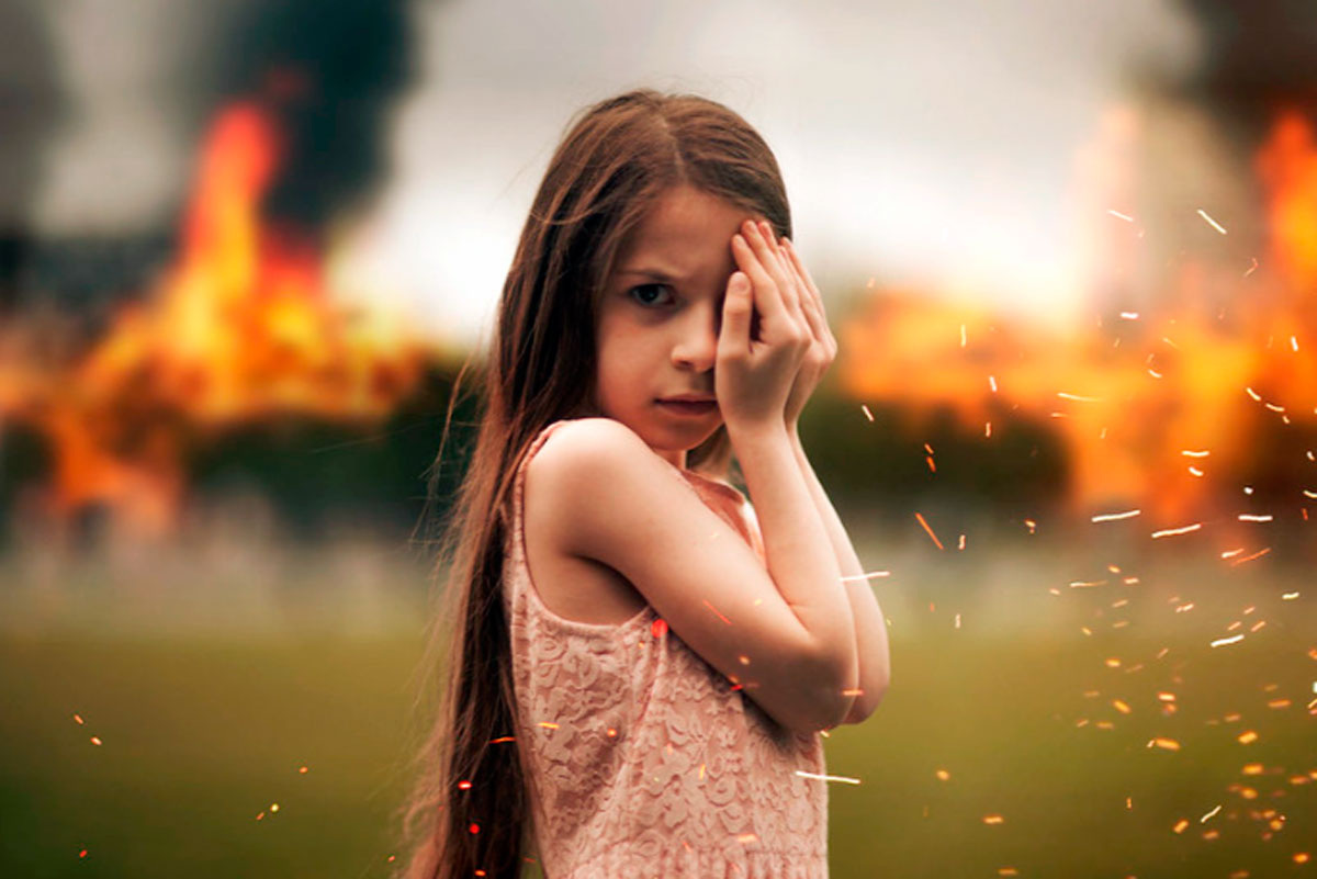 Человек, переживший крах личности, может неосознанно регрессировать в психике, эмоционально возвращаясь на уровень ребёнка 6-9 лет