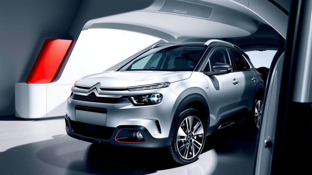    Почему Citroen C4 до 160 лс имеет странный дизайн и вместительность