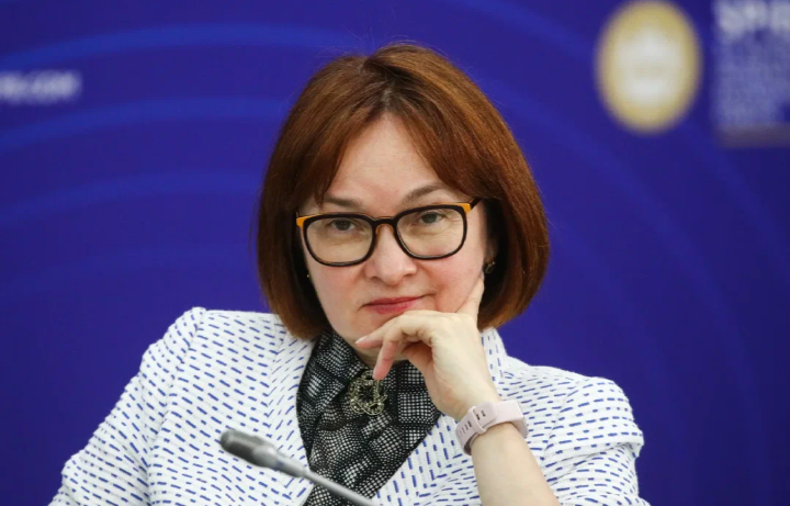 Побеждает, побеждает, а побед не видно.