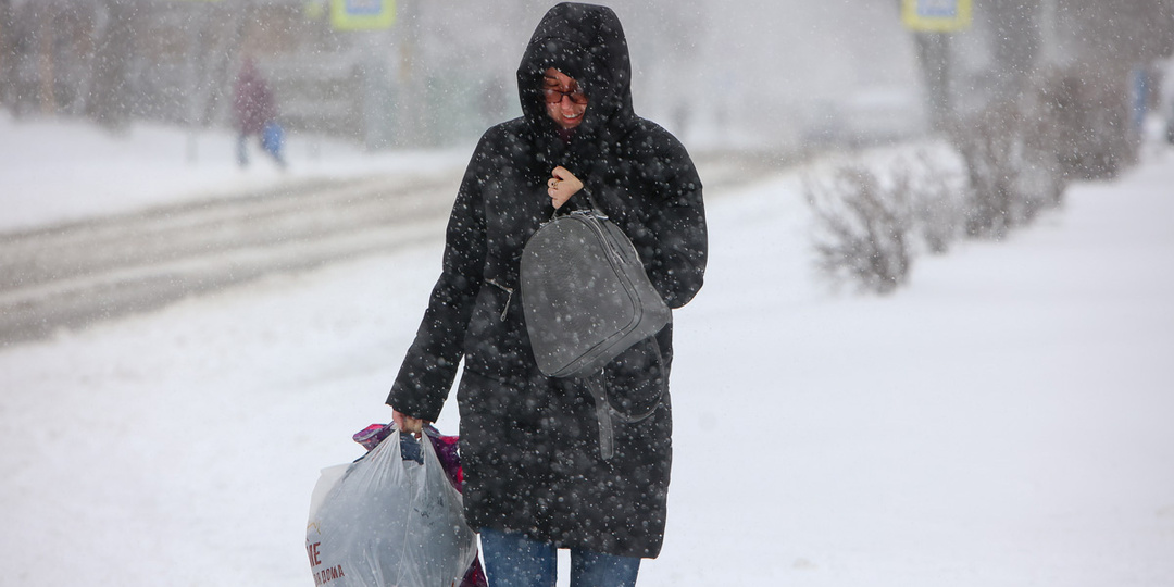 Снег по колено и выше: что успел натворить циклон "Улли" в Беларуси