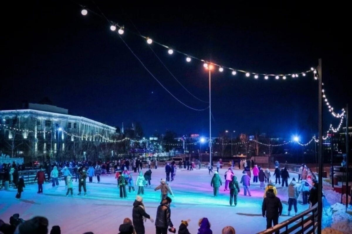    12 тысяч жителей Омской области вышли на лёд в День фигурного катания