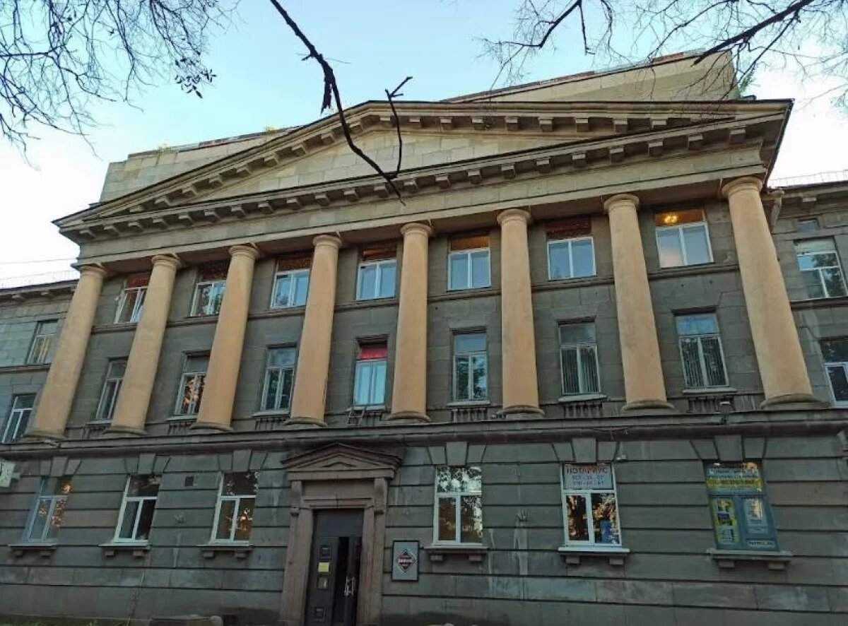    В Петербурге задержали 11 протестующих против сноса здания ВНИИБ