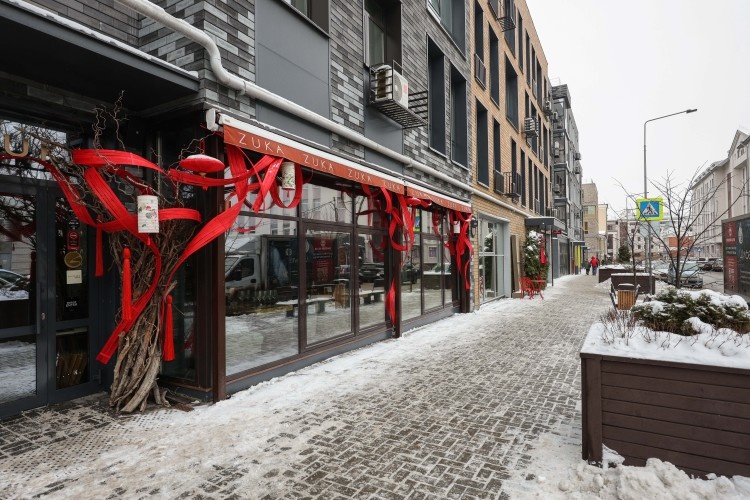    «Цивилизация кафе и ресторанов заканчивается в центре, по границе Булака. Исключение разве что улица Столбова».   
Фото: «БИЗНЕС Online»