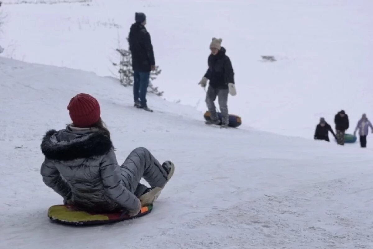    В Ярославской области блокируют детские горки