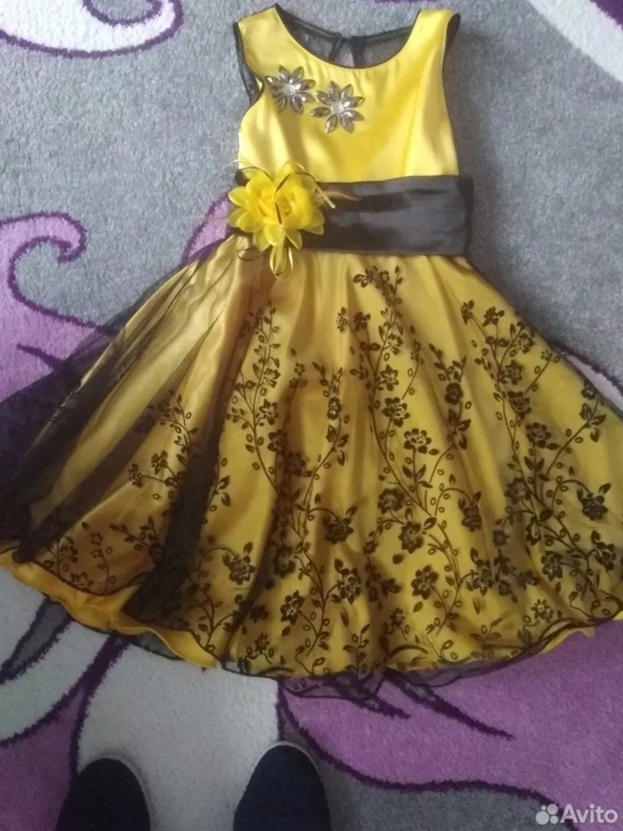 Вот так на полу и с ногами 🤣