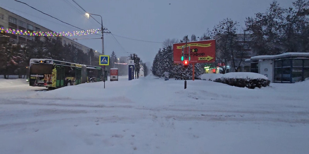 Шестерки не едут на седьмой в Бобруйске. ВИДЕО UPD: движение к 12.00 восстановилось
